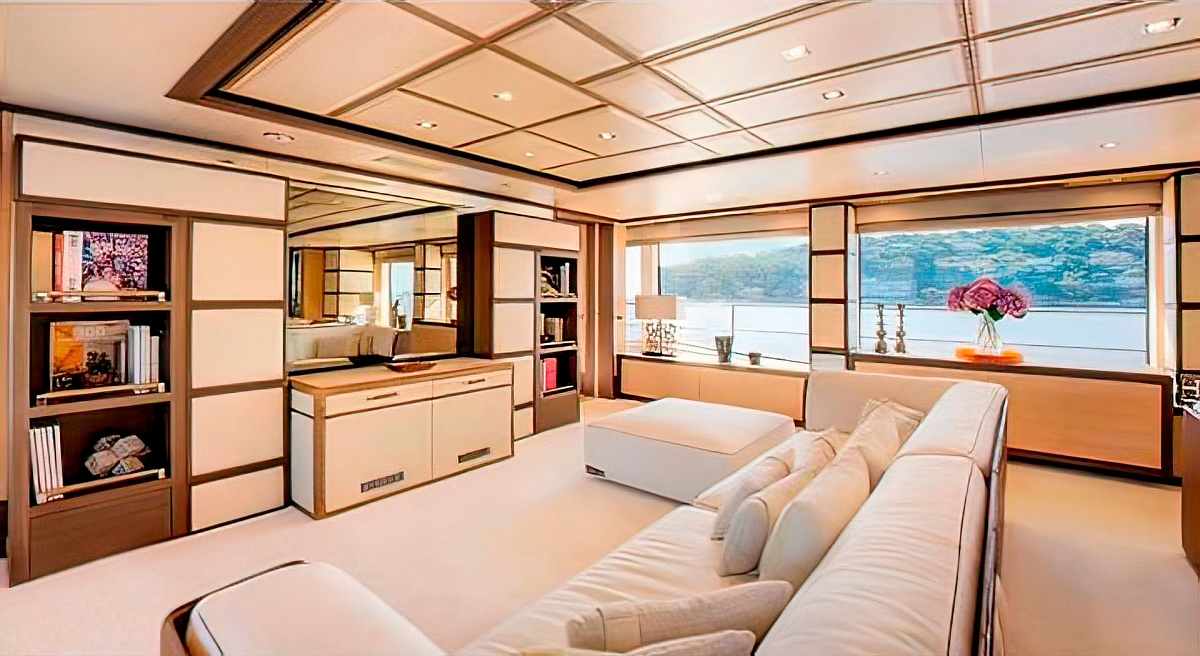 Аренда мега яхты Benetti Crystal 140 - Nela во Франции